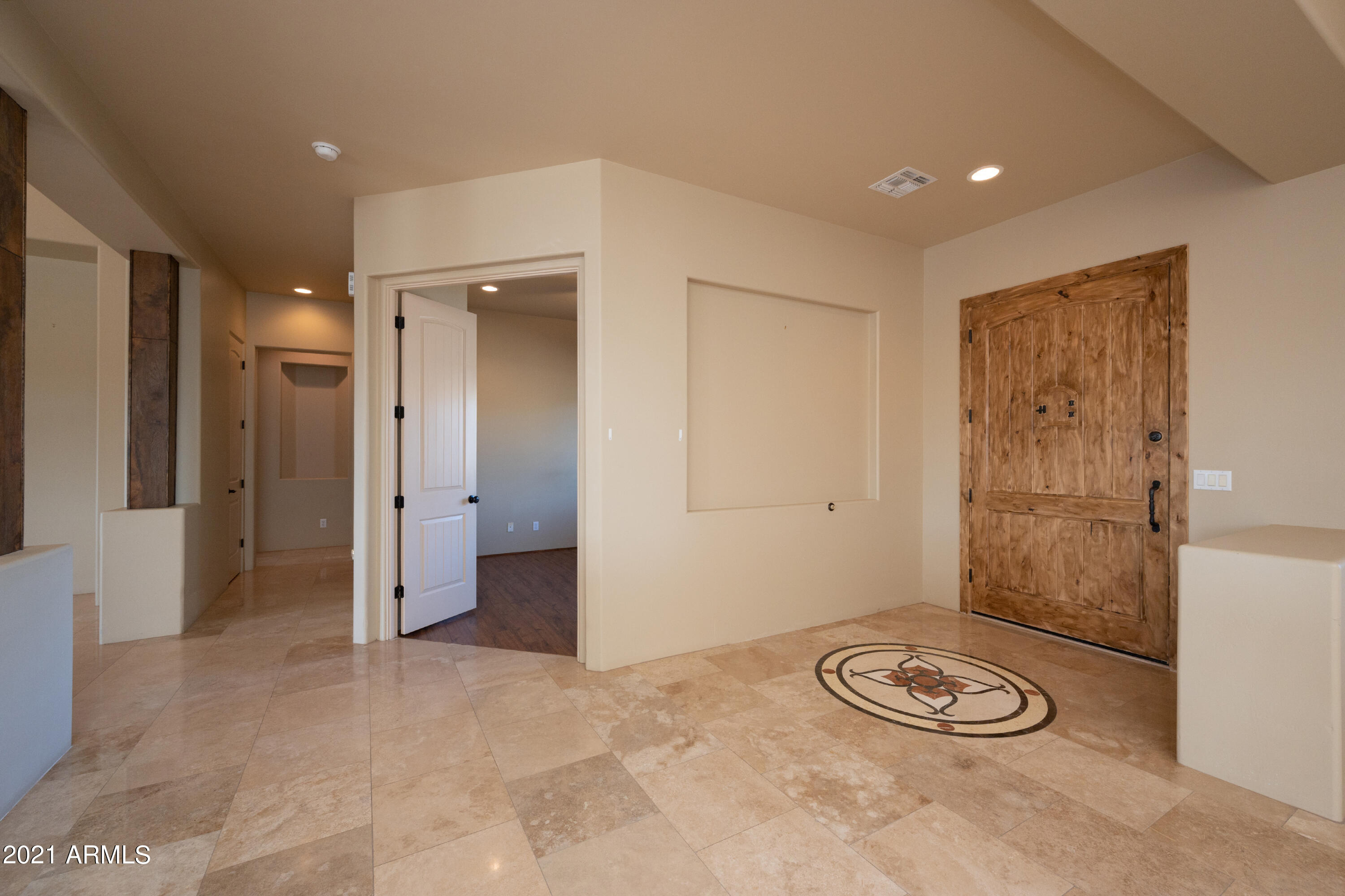 513 West Rising Star Way Phoenix, AZ 85086 - Photo 4 of 43 Interior Entry