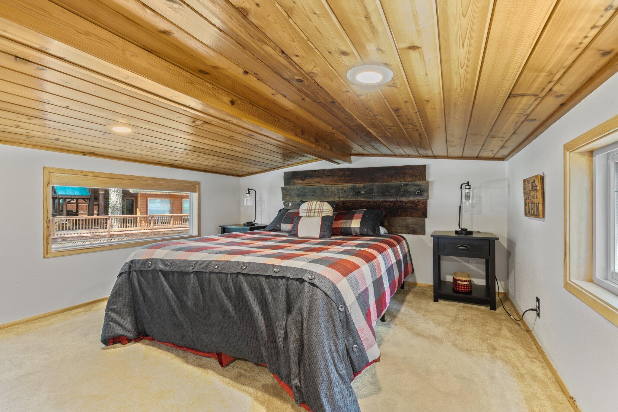 7979 Hyatt Prairie Road, Unit 49 Ashland, OR 97520 - Photo 19 of 30 Cabin 49 19