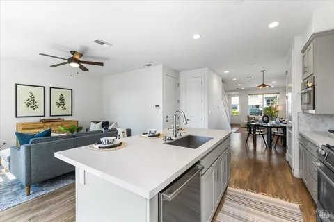 $625,000 | 901 Prospect Avenue, Santa Rosa, CA 95409