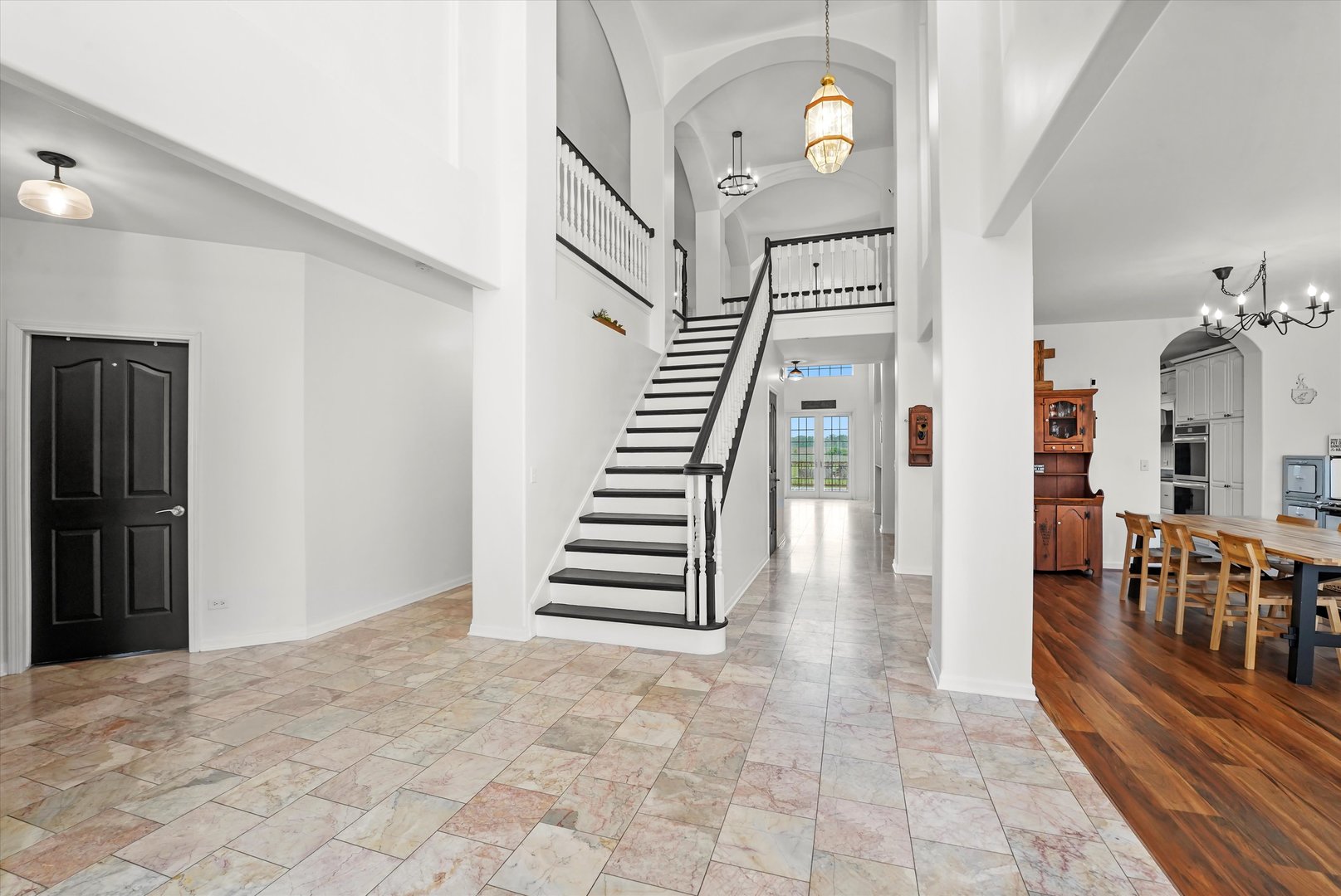 16512 Nelson Road Woodstock, IL 60098 - Photo 5 of 50