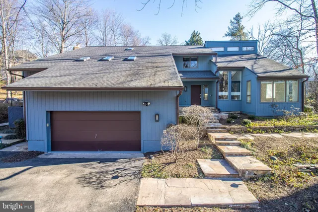 $1,425,000 | 7107 Roxann Road, Alexandria, VA 22315