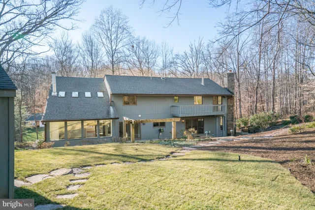 $1,425,000 | 7107 Roxann Road, Alexandria, VA 22315