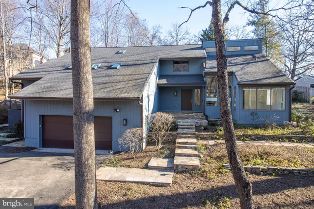 $1,425,000 | 7107 Roxann Road, Alexandria, VA 22315