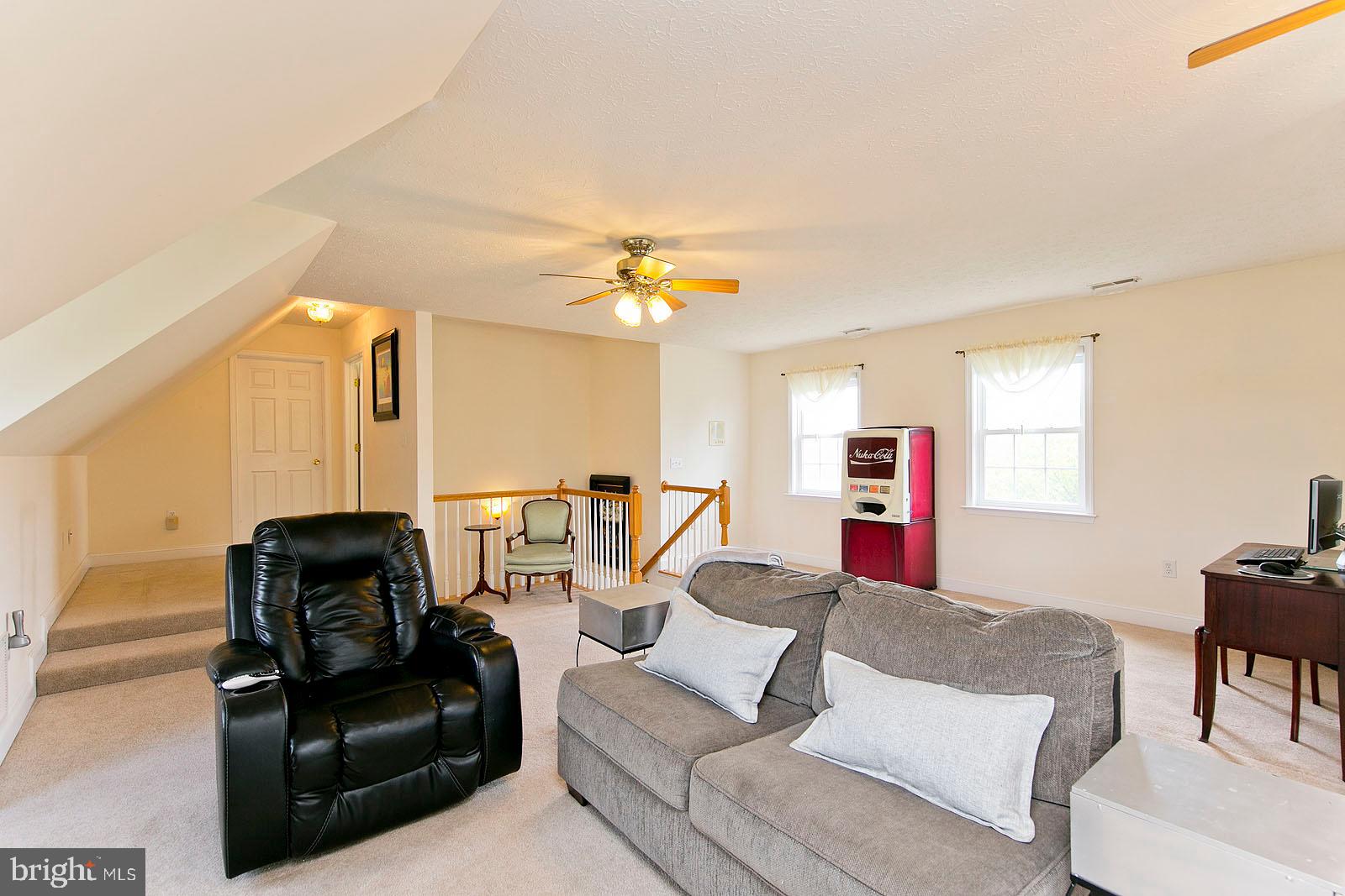 6363 Middle Road Stephens City, VA 22655 - Photo 35 of 81 Upper level great room