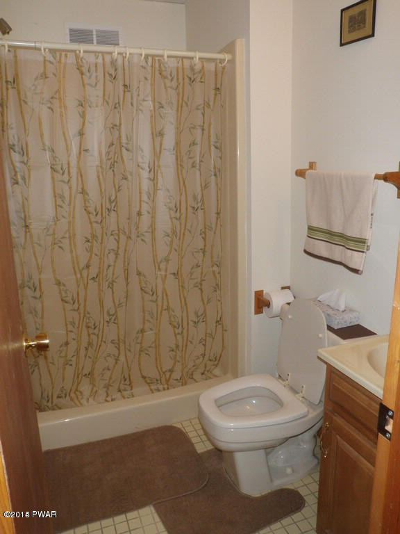 127 Rabbit Run Milford, PA 18337 - Photo 22 of 26 Gallery Image 22