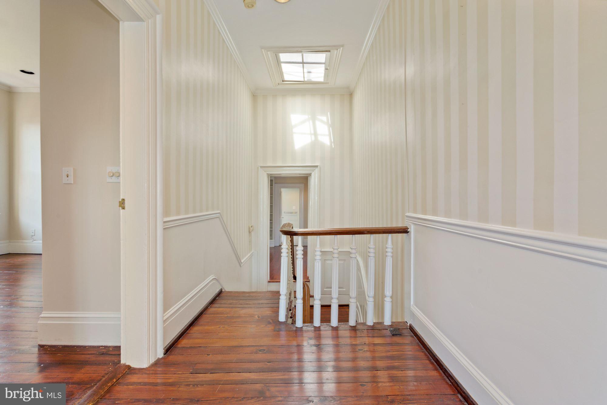 3129 N Street Northwest Washington, DC 20007 - Photo 14 of 28 LOVELY SECOND FLOOR LANDING