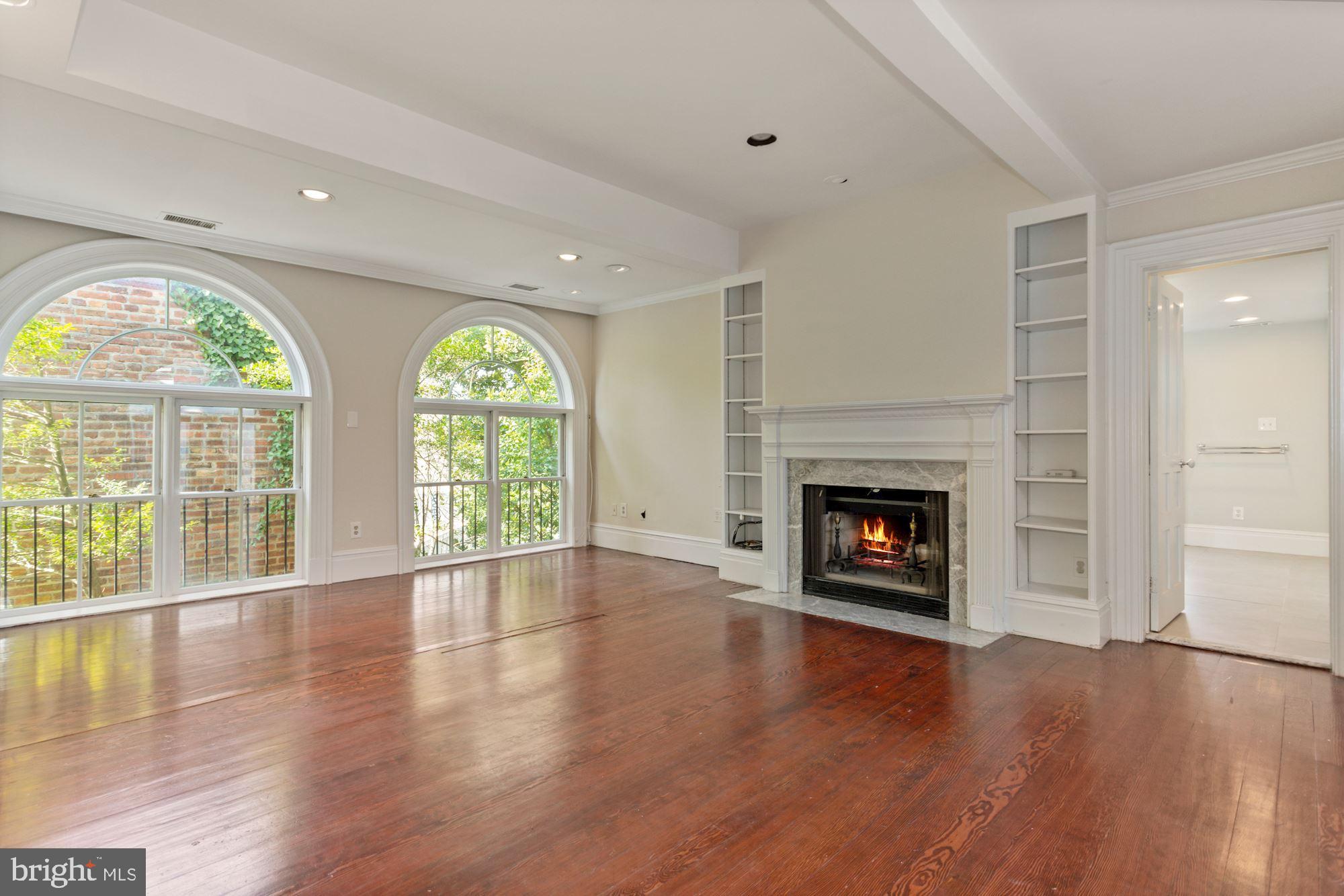 3129 N Street Northwest Washington, DC 20007 - Photo 16 of 28 HUGE MASTER SUITE W/FIREPLACE