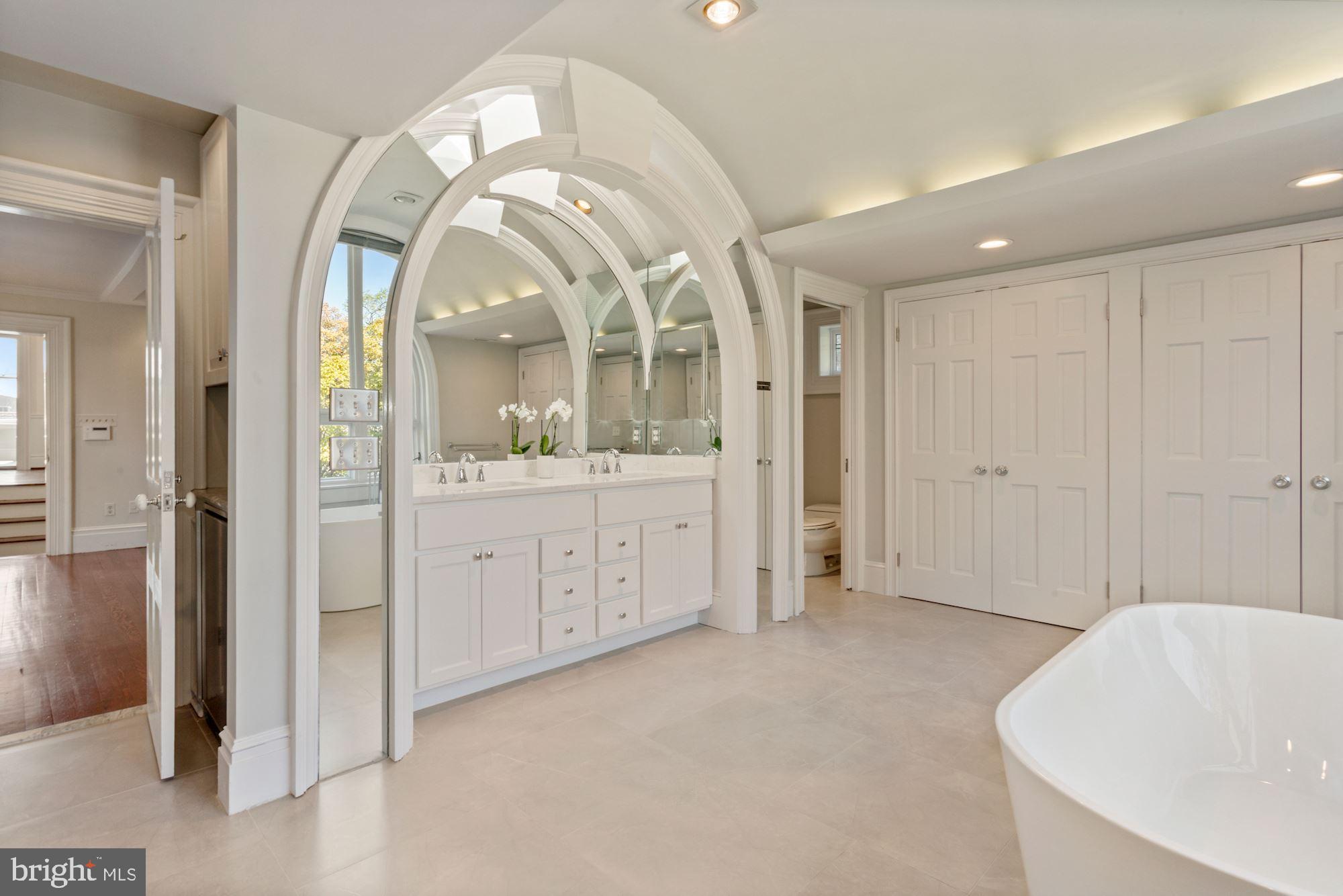 3129 N Street Northwest Washington, DC 20007 - Photo 18 of 28 MASTER BATH