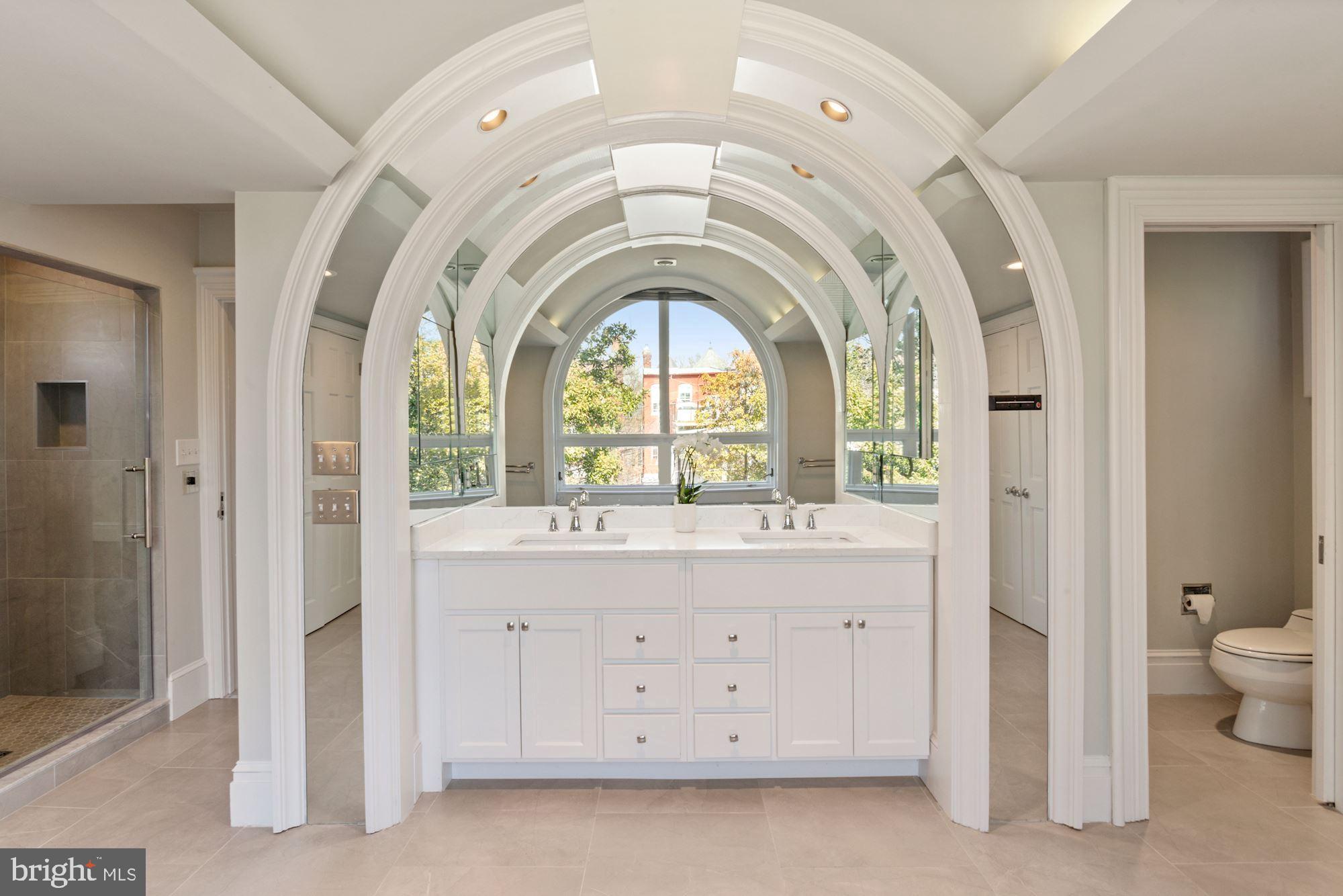 3129 N Street Northwest Washington, DC 20007 - Photo 19 of 28 MASTER W/DOUBLE VANITY