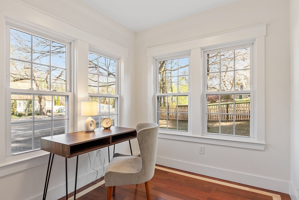 896 Main Street Reading, MA 01867 - Photo 5 of 41