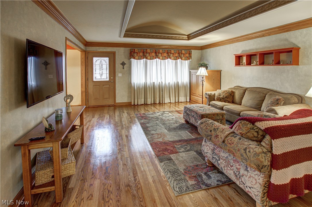 32301 Knobel Road Willowick, OH 44095 - Photo 5 of 35