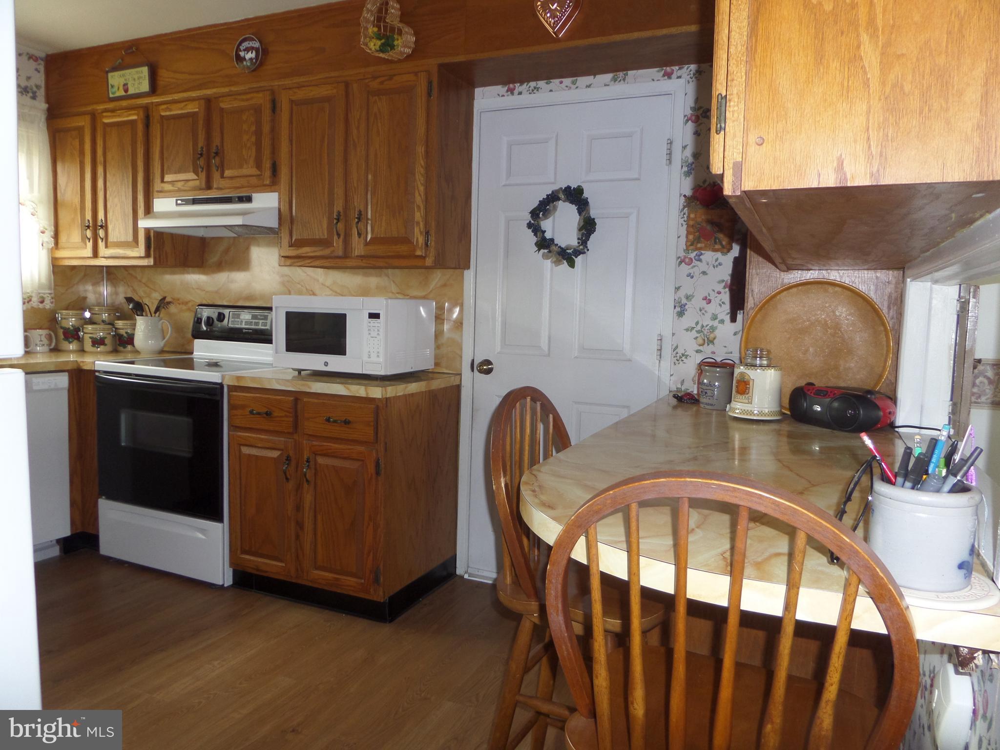 21 Hawk Road Levittown, PA 19056 - Photo 12 of 35 Nice Kitchen: Breakfast Bar & Pass-Thru to Dining