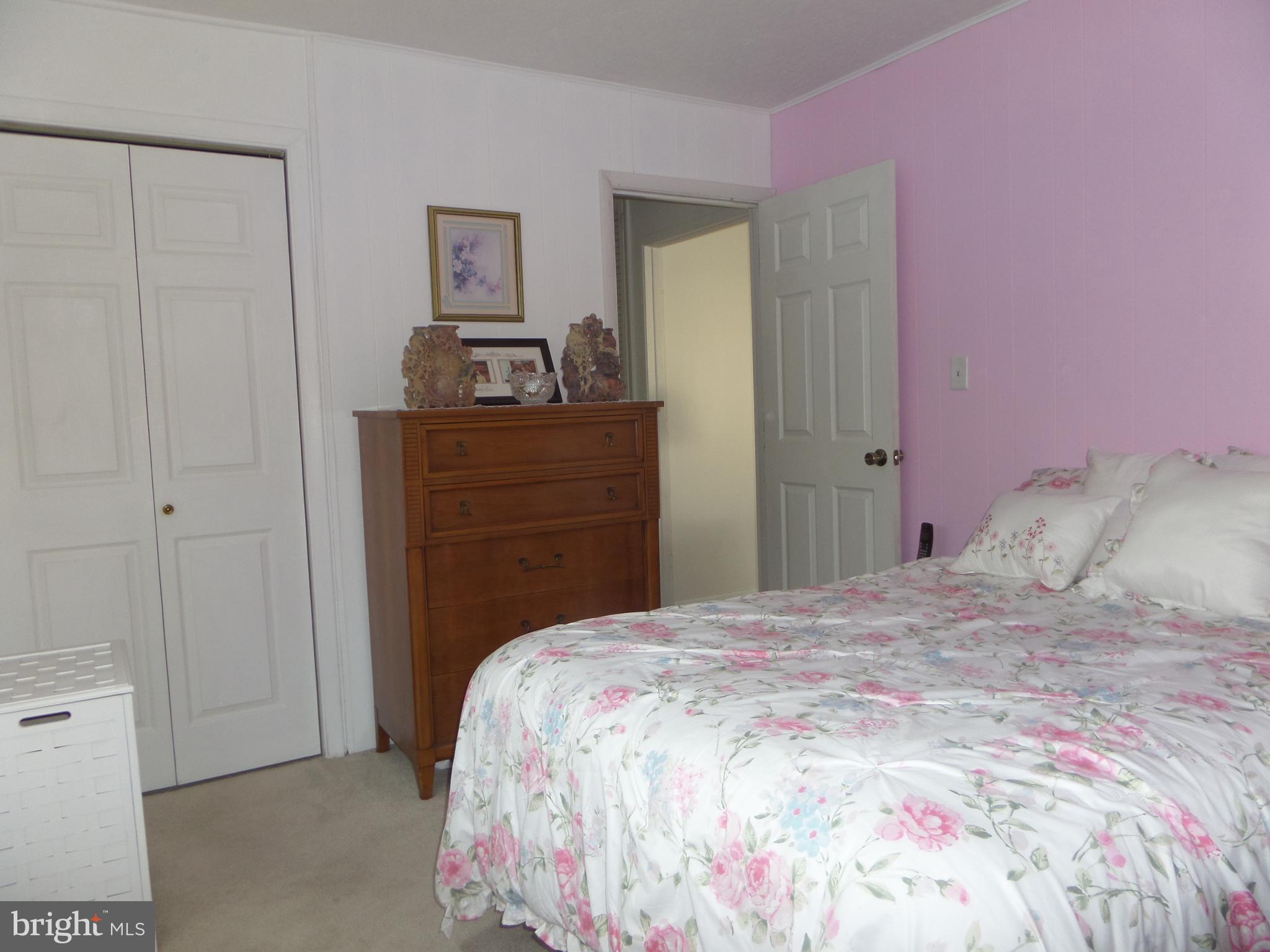 21 Hawk Road Levittown, PA 19056 - Photo 23 of 35 Bedroom 4 (12x10)