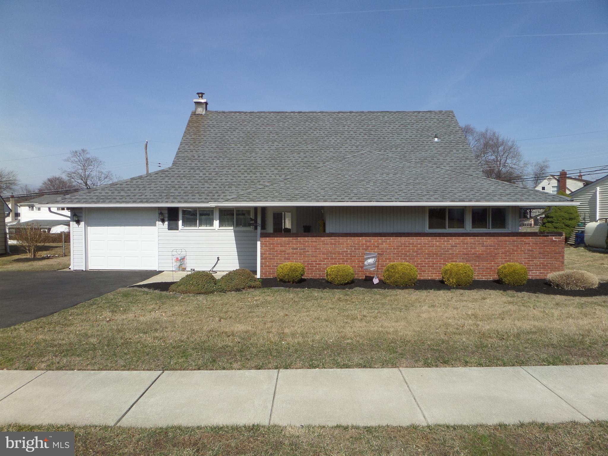 21 Hawk Road Levittown, PA 19056 - Photo 34 of 35 UPSCALE model: "The Pennsylvanian
" very rare!!
