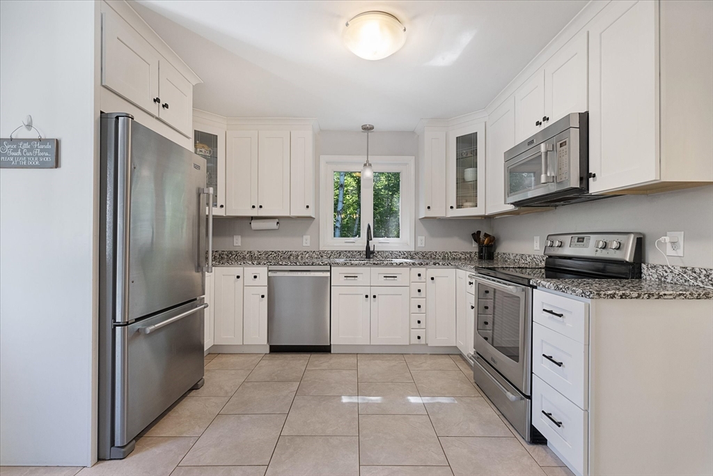 44 Underwood Road Hubbardston, MA 01452 - Photo 17 of 42