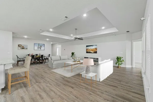 $2,300 | 118 Hobson Avenue, Crestview, FL 32539