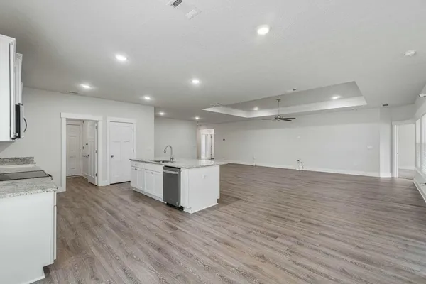 $2,300 | 118 Hobson Avenue, Crestview, FL 32539