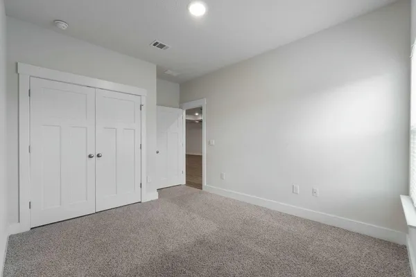 $2,300 | 118 Hobson Avenue, Crestview, FL 32539