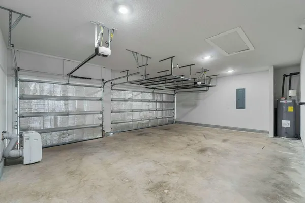 $2,300 | 118 Hobson Avenue, Crestview, FL 32539