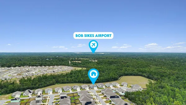 $2,300 | 118 Hobson Avenue, Crestview, FL 32539