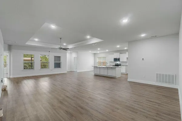 $2,300 | 118 Hobson Avenue, Crestview, FL 32539