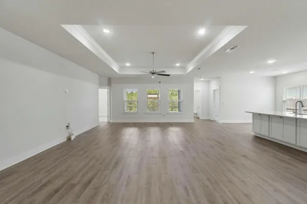 $2,300 | 118 Hobson Avenue, Crestview, FL 32539