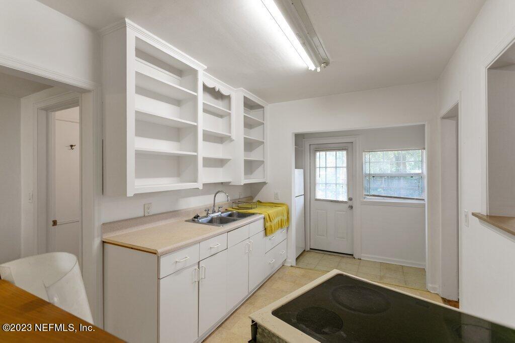 6448 Bay Ridge Road Jacksonville, FL 32216 - Photo 8 of 17 6448 Bay Ridge