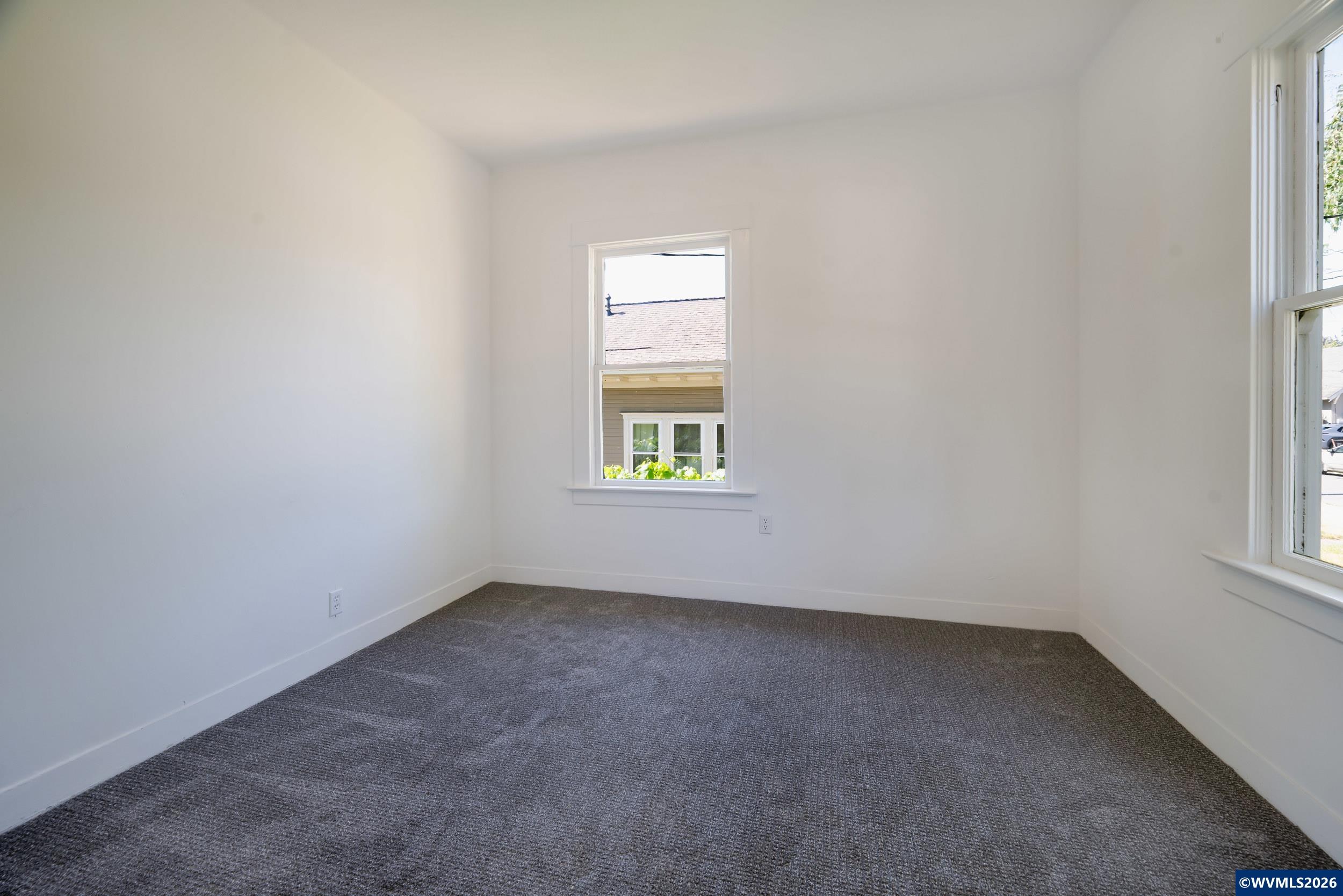 170 23rd Street Northeast Salem, OR 97301 - Photo 22 of 35