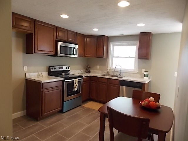921 Wall Road Wadsworth, OH 44281 - Photo 5 of 21 Gallery Image 5