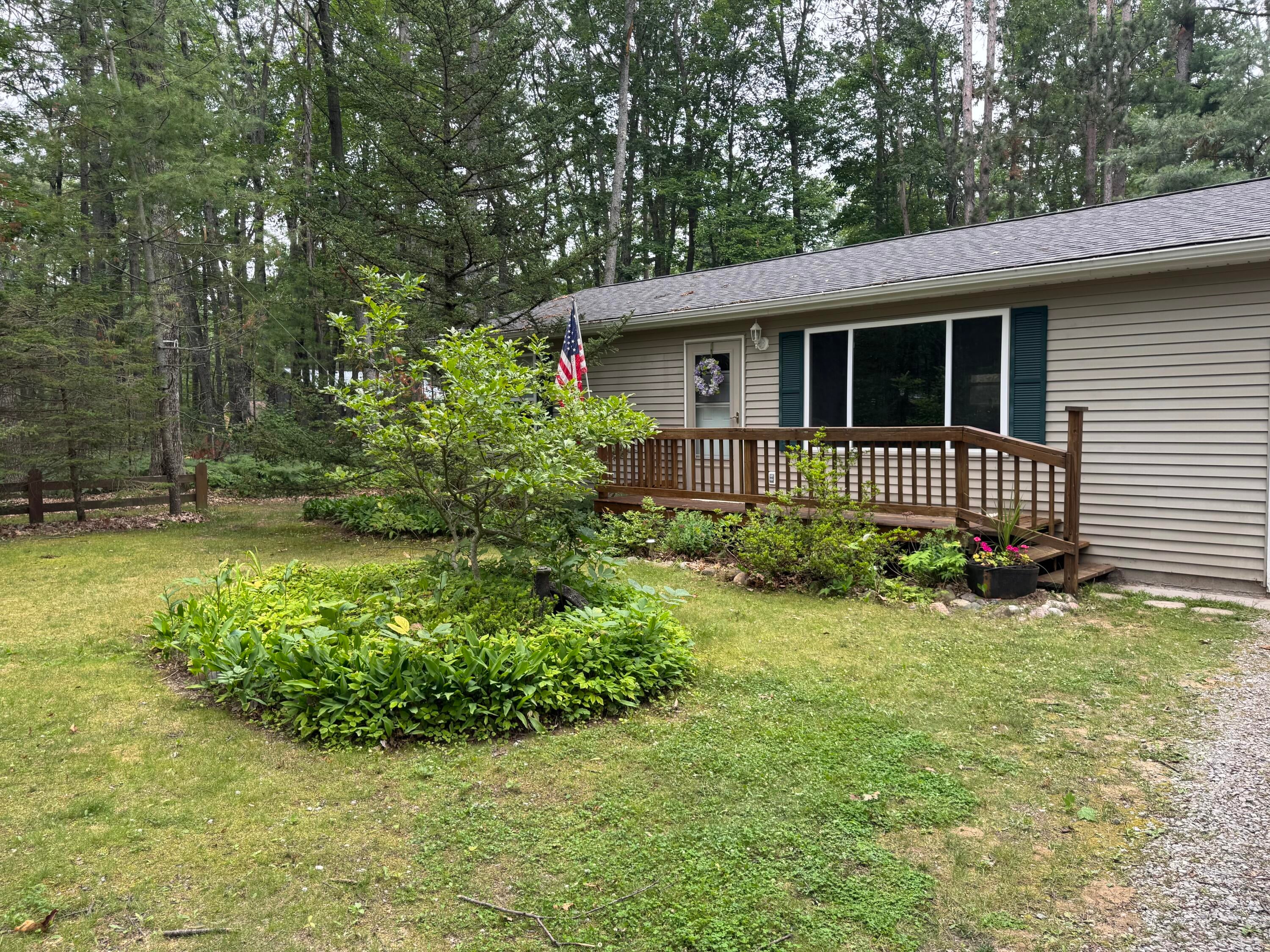 3566 Cobb Road Lewiston, MI 49756 - Photo 2 of 38 IMG_1312