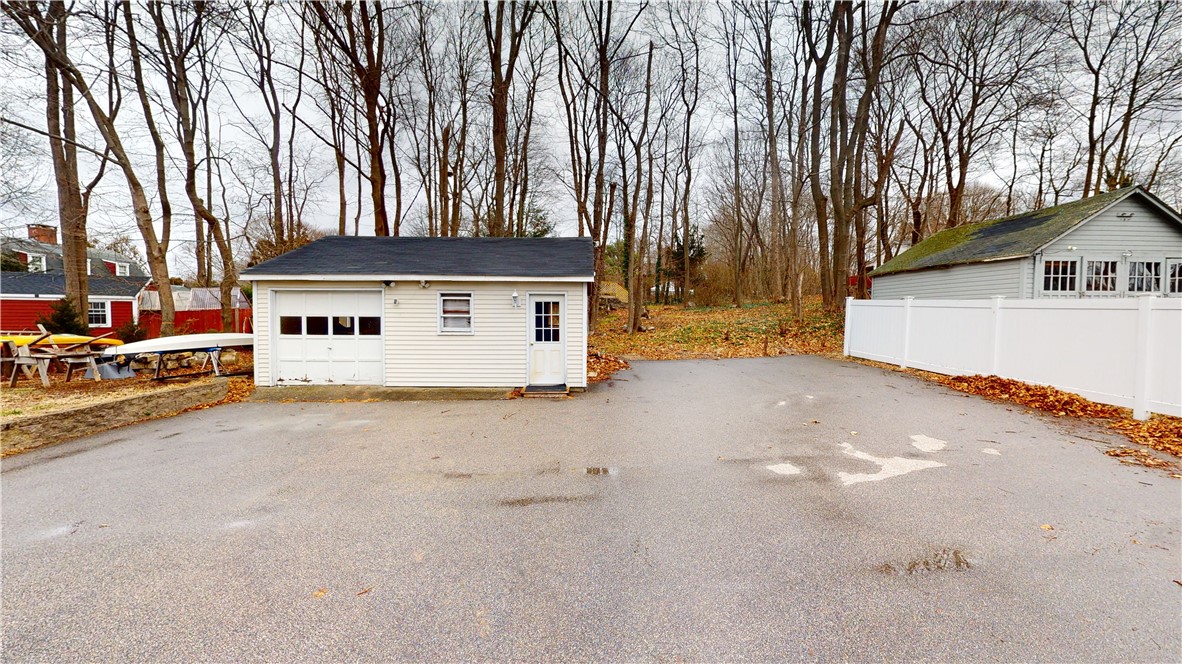 66 Beach Street Westerly, RI 02891 - Photo 5 of 38