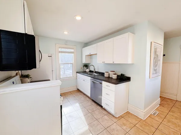 $204,900 | 1624 1st Street North, St. Cloud, MN 56303