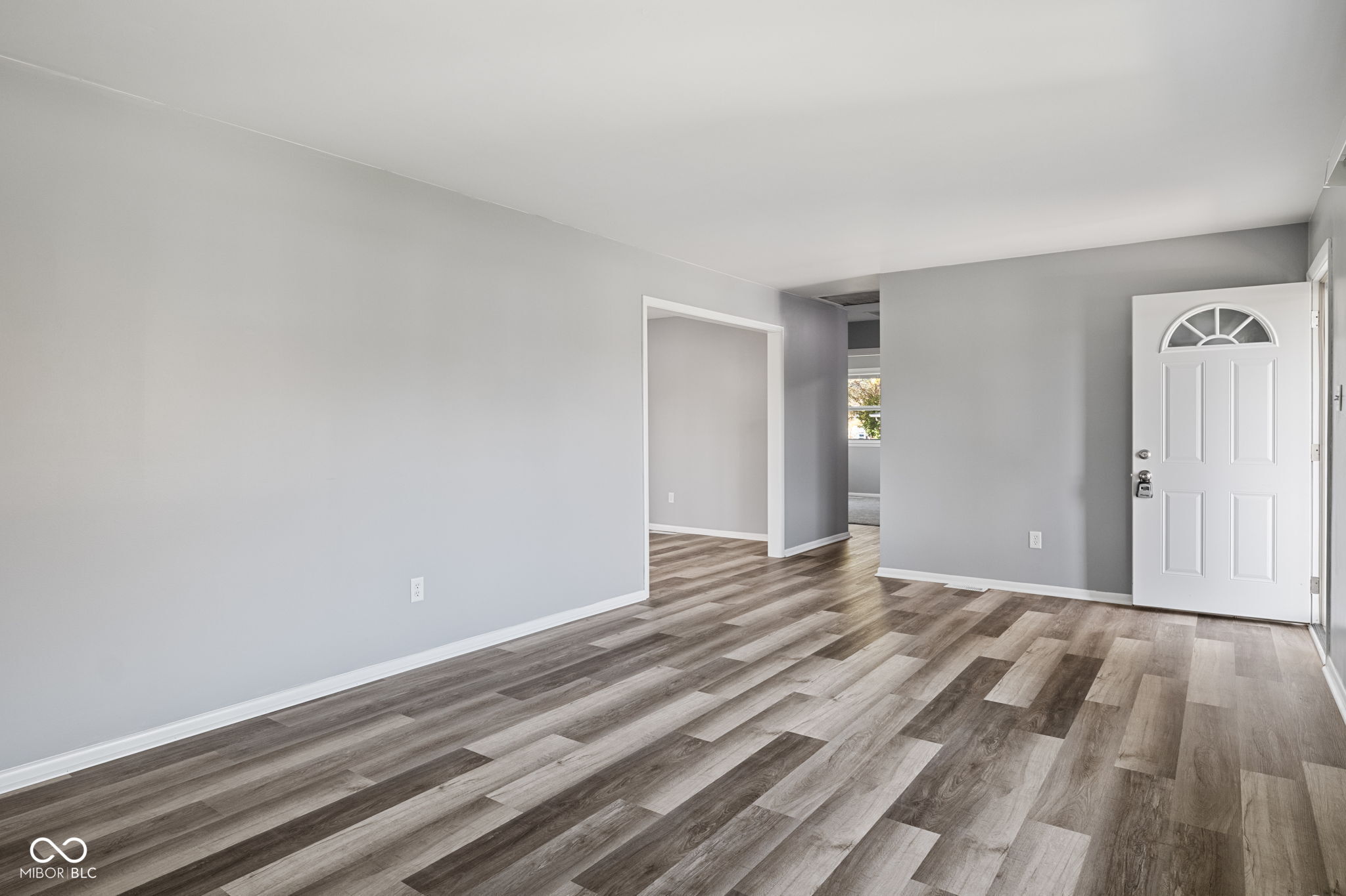 5832 South High School Road Indianapolis, IN 46221 - Photo 11 of 36