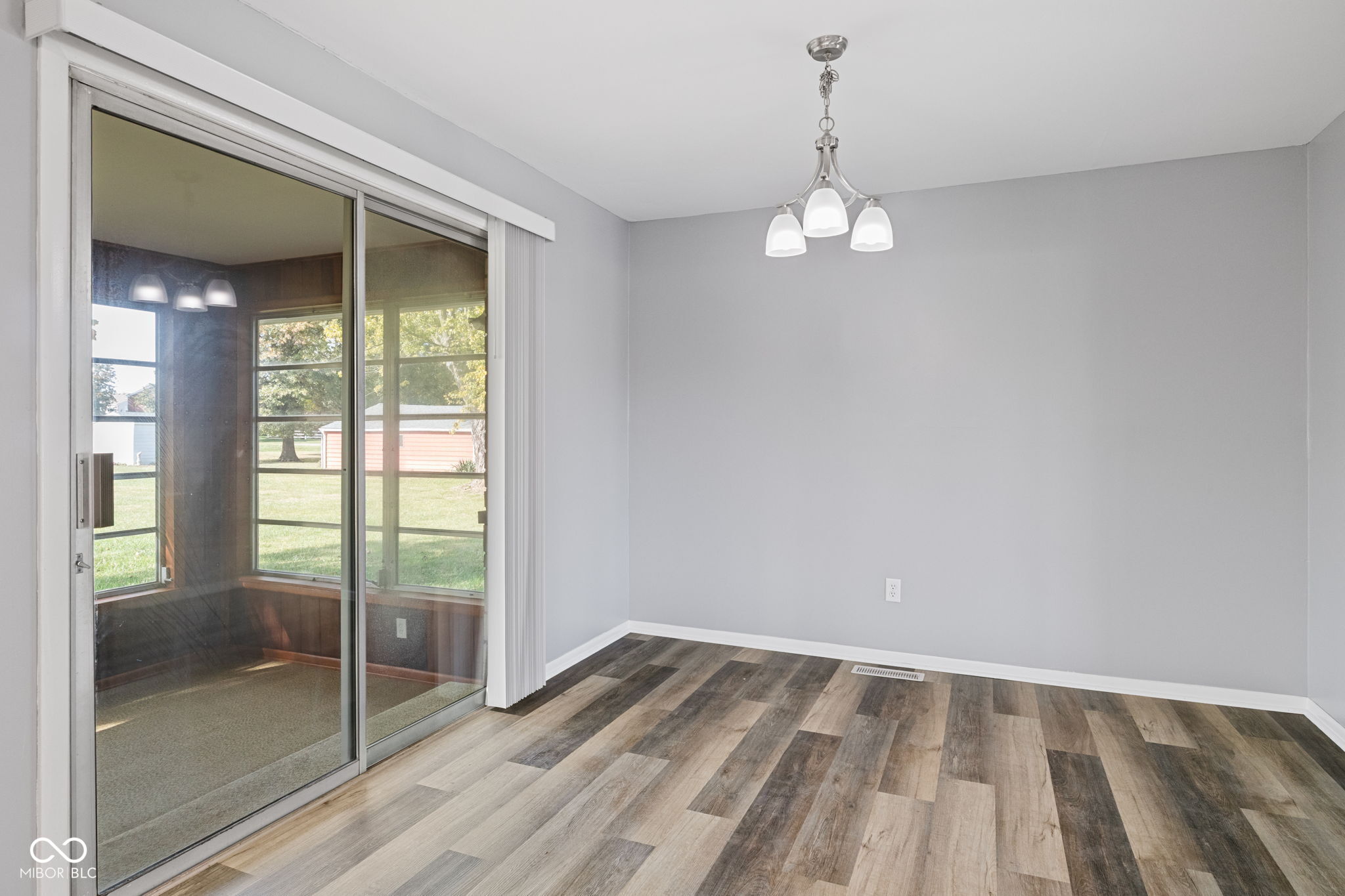 5832 South High School Road Indianapolis, IN 46221 - Photo 12 of 36