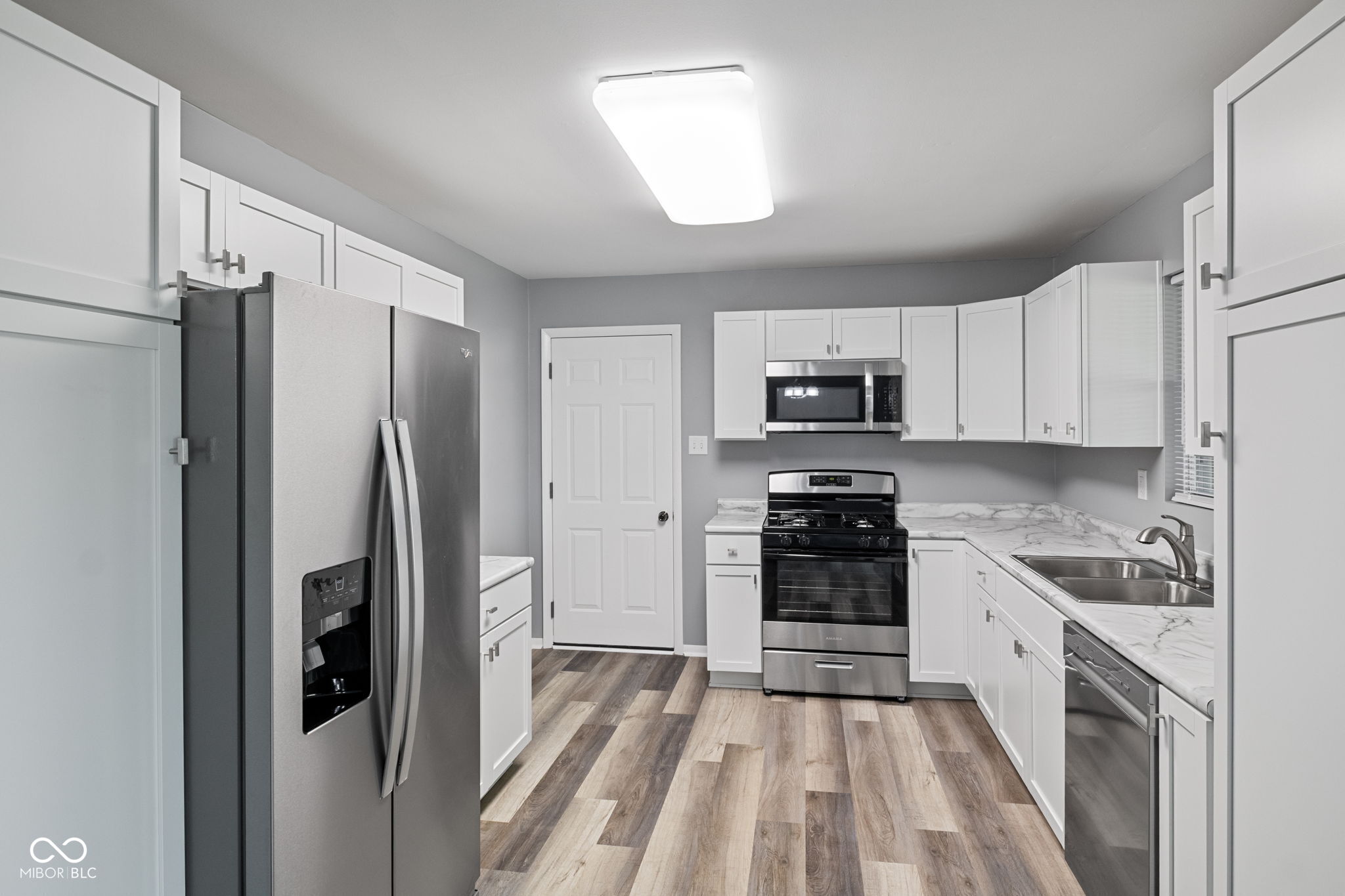 5832 South High School Road Indianapolis, IN 46221 - Photo 14 of 36