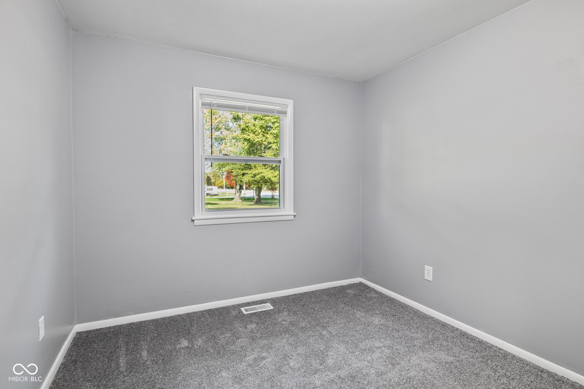 5832 South High School Road Indianapolis, IN 46221 - Photo 20 of 36