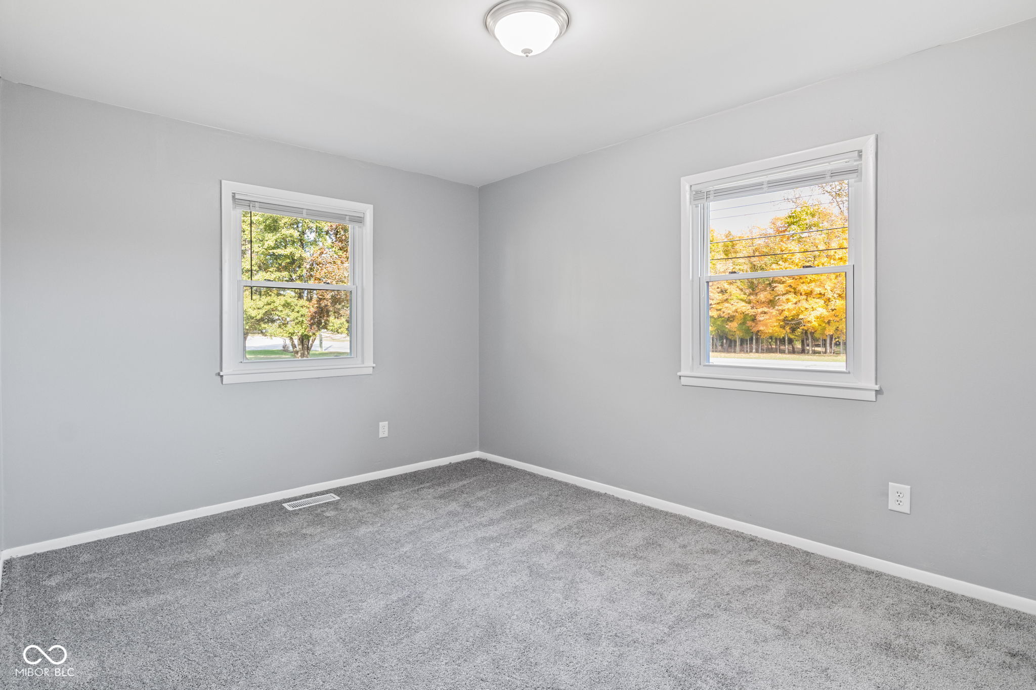 5832 South High School Road Indianapolis, IN 46221 - Photo 22 of 36