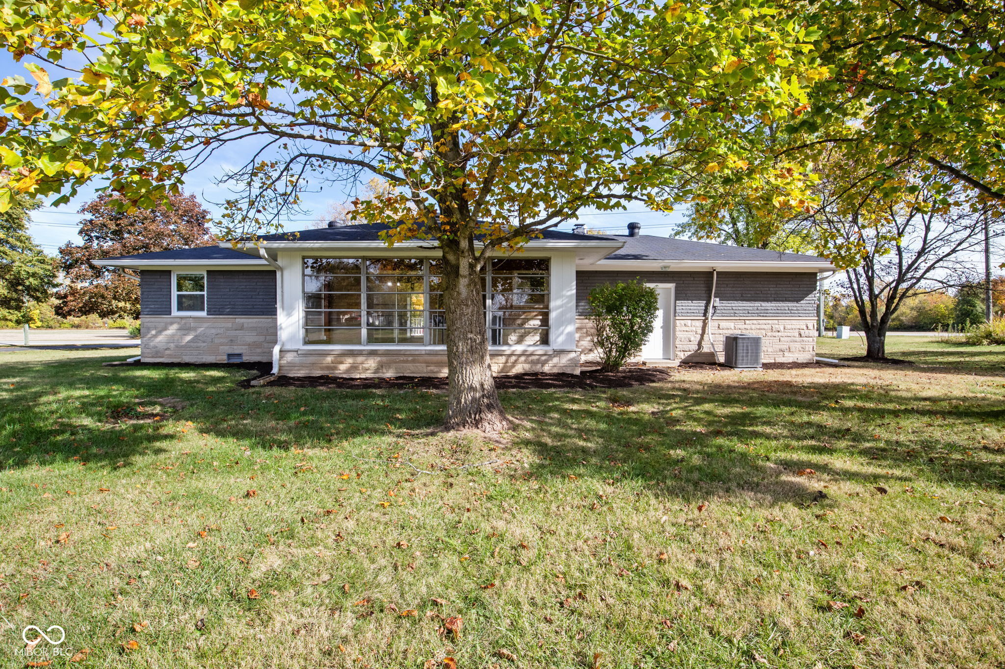 5832 South High School Road Indianapolis, IN 46221 - Photo 31 of 36