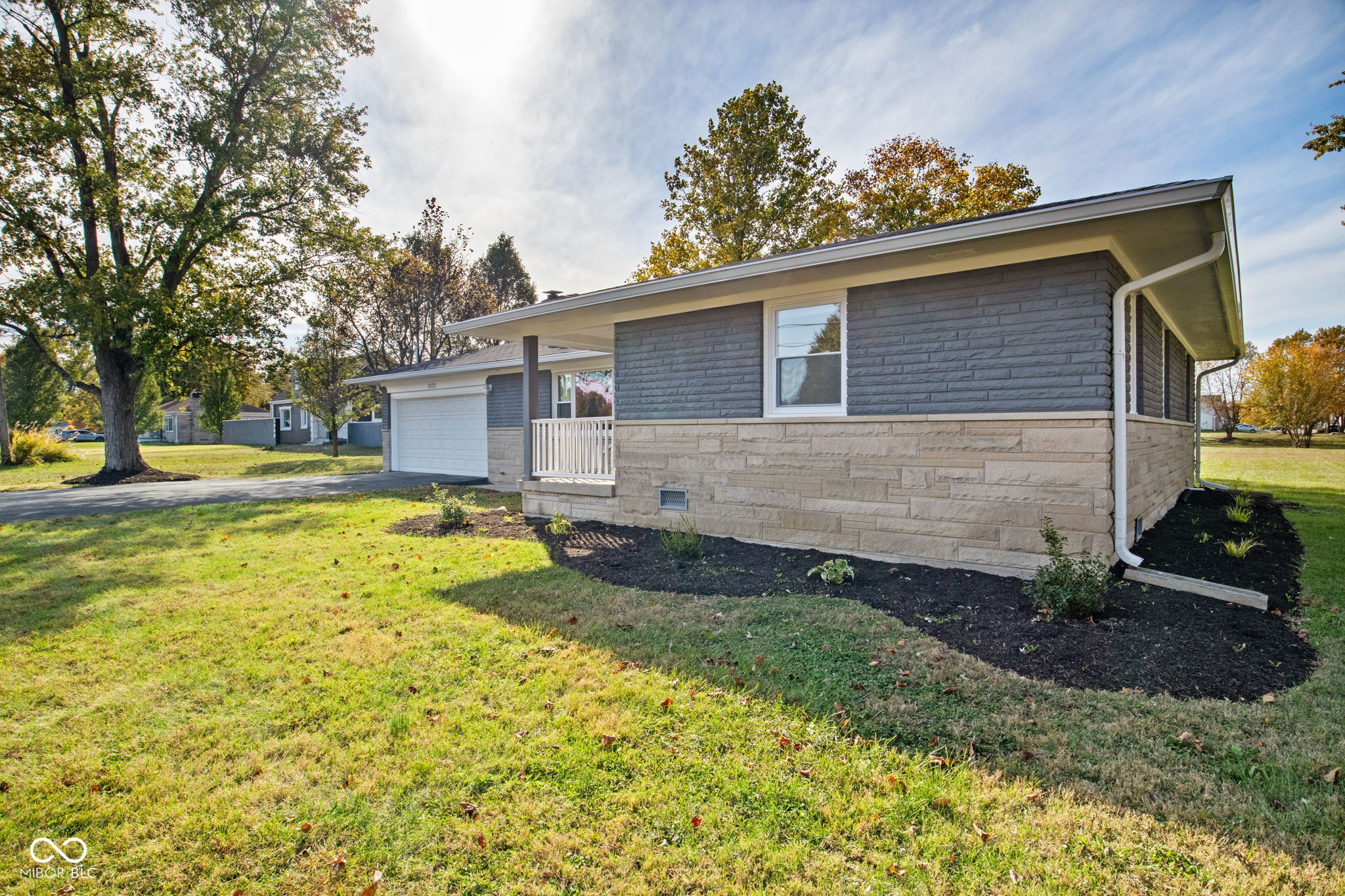 5832 South High School Road Indianapolis, IN 46221 - Photo 8 of 36