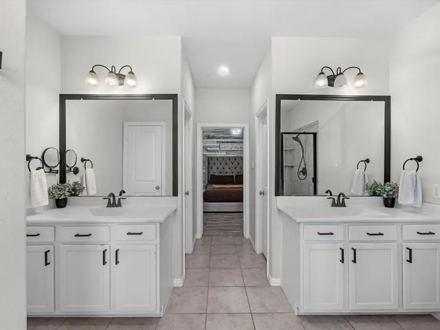 $374,990 | 13838 Madera Bend Lane, Rosharon, TX 77583