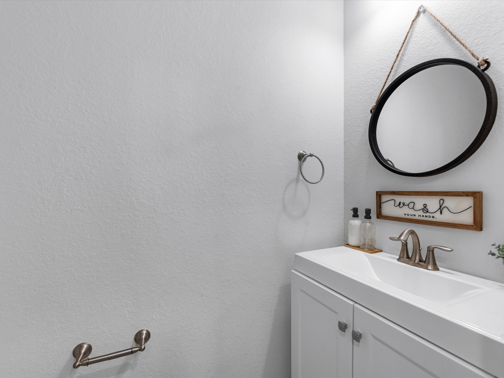 13838 Madera Bend Lane Rosharon, TX 77583 - Photo 23 of 32 Half bath downstairs