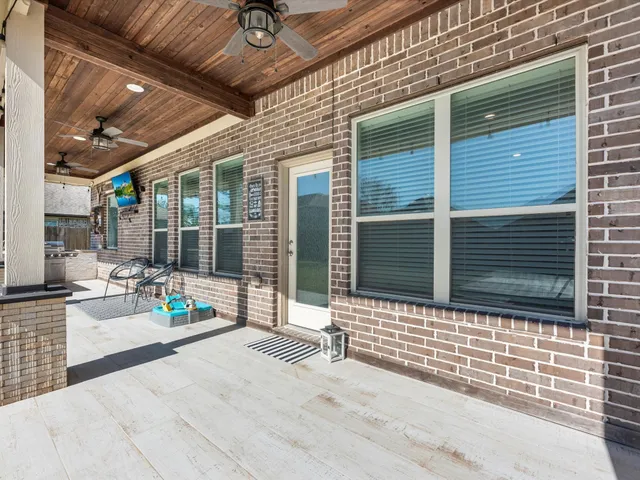 $374,990 | 13838 Madera Bend Lane, Rosharon, TX 77583