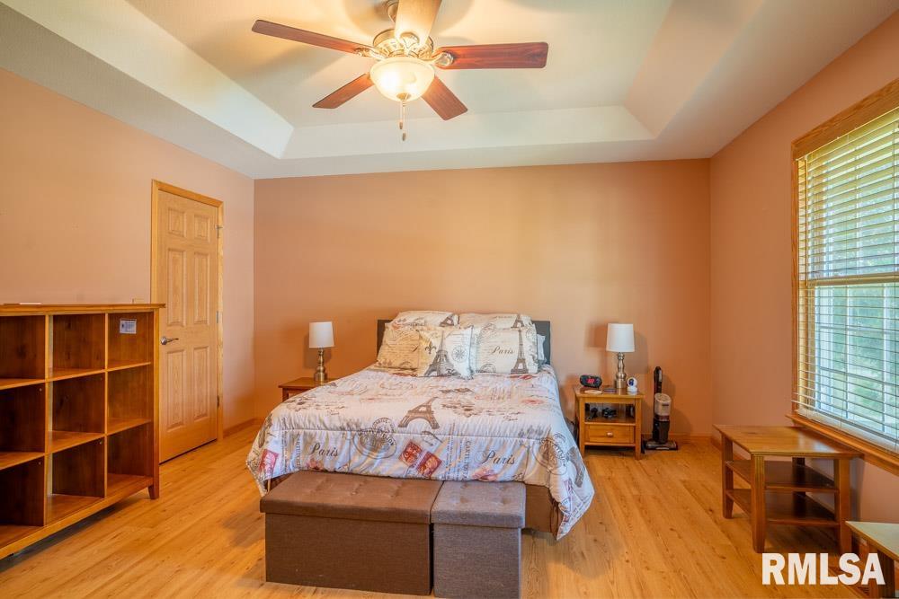 800 Anne Street Washington, IL 61571 - Photo 12 of 36 Gallery Image 12