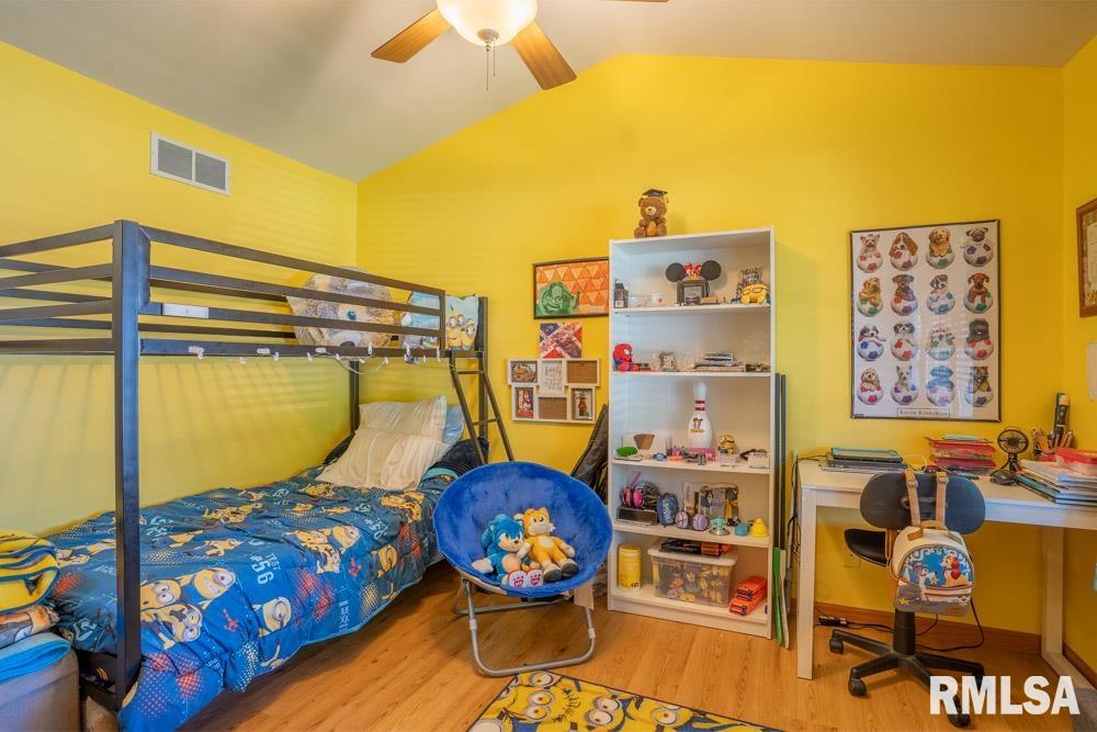 800 Anne Street Washington, IL 61571 - Photo 20 of 36 Gallery Image 20