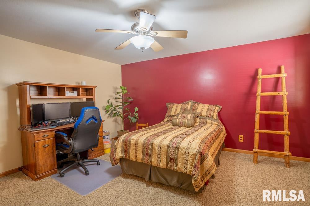 800 Anne Street Washington, IL 61571 - Photo 26 of 36 Gallery Image 26
