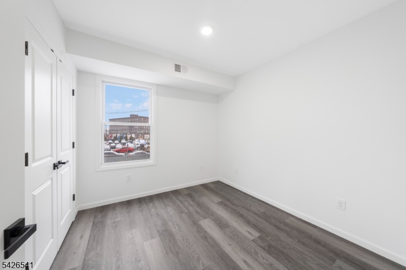 324 Second Street, Unit 2 Elizabeth Port, NJ 07206 - Photo 6 of 11