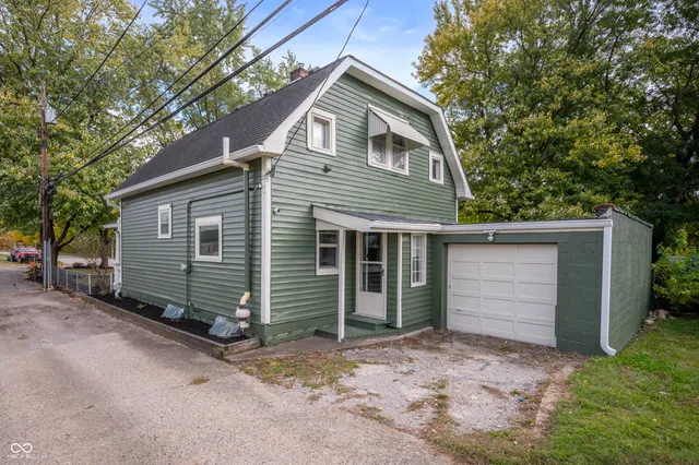 $255,000 | 976 East Pleasant Run Parkway North Drive, Indianapolis, IN 46203