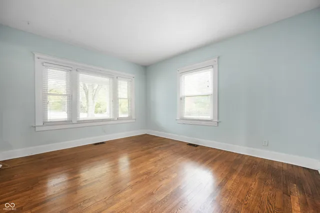 $255,000 | 976 East Pleasant Run Parkway North Drive, Indianapolis, IN 46203