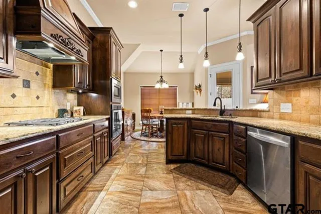 $418,000 | 125 Towering Oaks Branch, Longview, TX 75602