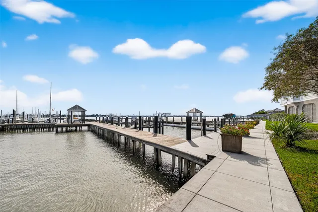$1,851,400 | 2439 Lakewood Pointe, Seabrook, TX 77586